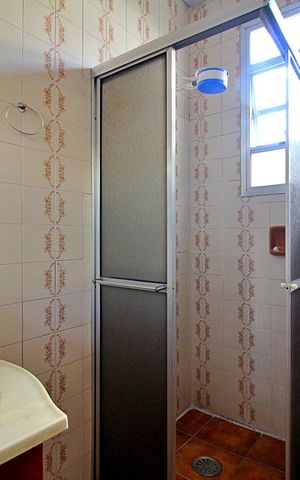 Casa à venda com 200m², 3 quartos e 2 vagasBanheiro