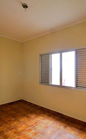 Casa à venda com 200m², 3 quartos e 2 vagasQuarto Suíte