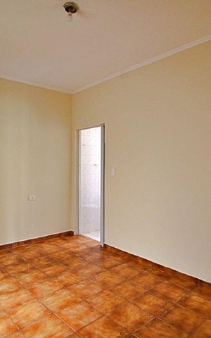 Casa à venda com 200m², 3 quartos e 2 vagasQuarto Suíte
