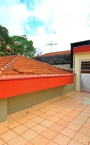 Casa à venda com 200m², 3 quartos e 2 vagasLaje