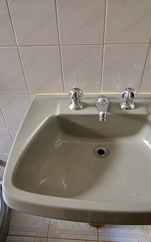 Casa à venda com 200m², 3 quartos e 2 vagasBanheiro da Suíte
