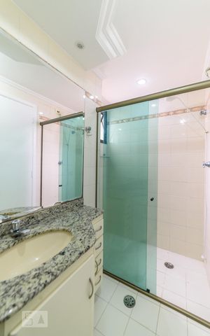 Apartamento para alugar com 66m², 2 quartos e 2 vagas Apartamento para alugar com 66m², 2 quartos e 2 vagasBanheiro Social
