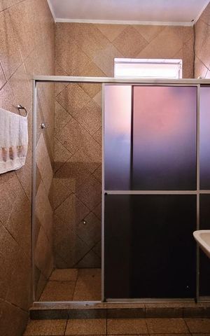 Casa à venda com 197m², 3 quartos e 4 vagasBanheiro