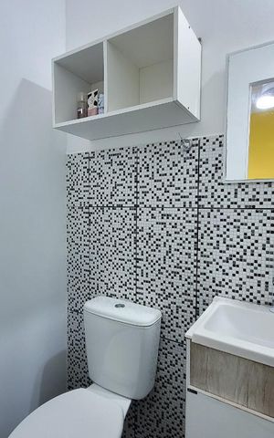 Casa à venda com 197m², 3 quartos e 4 vagasKitnet