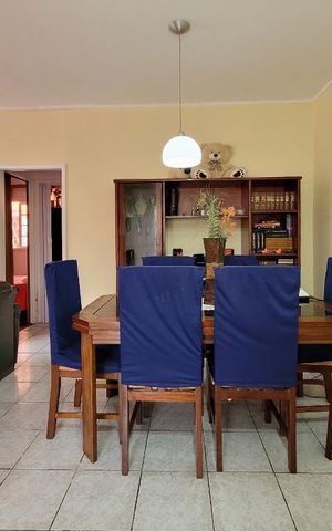 Casa à venda com 197m², 3 quartos e 4 vagasSala