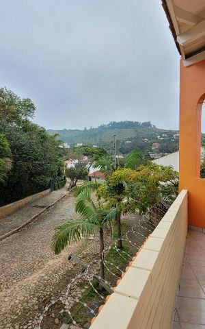 Casa à venda com 197m², 3 quartos e 4 vagasVaranda