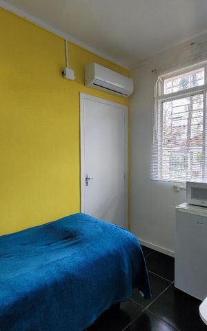 Casa à venda com 197m², 3 quartos e 4 vagasKitnet