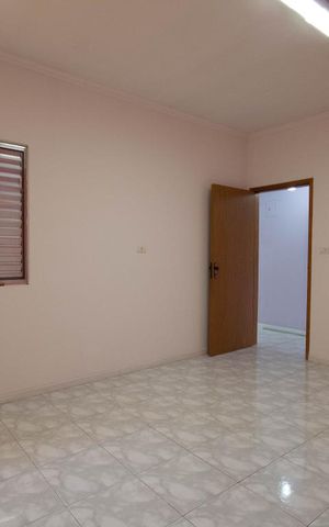 Casa à venda com 250m², 3 quartos e 4 vagas Casa à venda com 250m², 3 quartos e 4 vagasQuarto 2