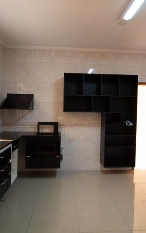 Casa à venda com 250m², 3 quartos e 4 vagas Casa à venda com 250m², 3 quartos e 4 vagasCozinha