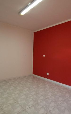 Casa à venda com 250m², 3 quartos e 4 vagas Casa à venda com 250m², 3 quartos e 4 vagasQuarto 2