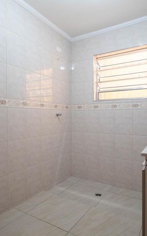 Casa à venda com 250m², 3 quartos e 4 vagas Casa à venda com 250m², 3 quartos e 4 vagasLavabo