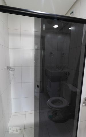 Apartamento à venda com 74m², 2 quartos e 1 vaga Apartamento à venda com 74m², 2 quartos e 1 vagaBanheiro Social