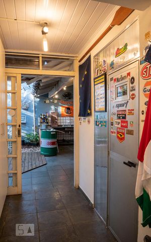 Casa à venda com 238m², 4 quartos e 3 vagasDepósito