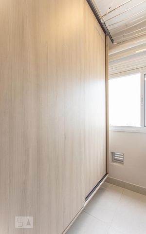 Apartamento à venda com 32m², 1 quarto e sem vagaÁrea de Serviço
