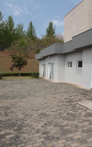 Casa de condomínio à venda com 500m², 6 quartos e 3 vagas Casa de condomínio à venda com 500m², 6 quartos e 3 vagasQuintal