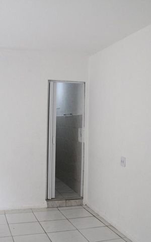Casa para alugar com 32m², 1 quarto e sem vagaStudio