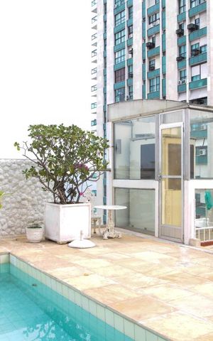 Apartamento à venda com 250m², 3 quartos e 1 vaga Apartamento à venda com 250m², 3 quartos e 1 vagaCobertura - Piscina
