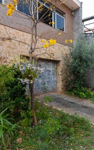 Casa à venda com 170m², 2 quartos e 2 vagas Casa à venda com 170m², 2 quartos e 2 vagasÁrea Externa