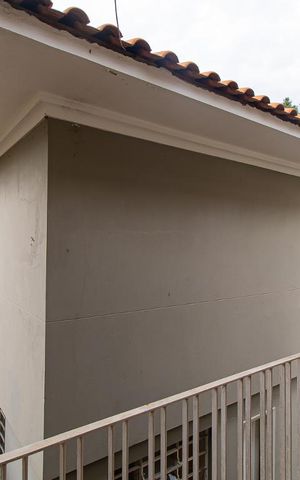 Casa à venda com 390m², 4 quartos e 4 vagas Casa à venda com 390m², 4 quartos e 4 vagasSacada