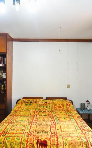 Casa à venda com 636m², 4 quartos e 6 vagas Casa à venda com 636m², 4 quartos e 6 vagasSuíte 2
