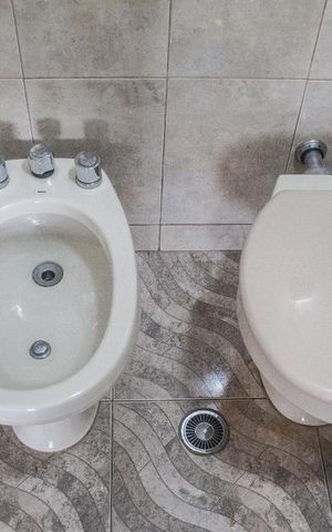 Apartamento para alugar com 126m², 3 quartos e 1 vaga Apartamento para alugar com 126m², 3 quartos e 1 vagaDetalhe do Banheiro da Suite