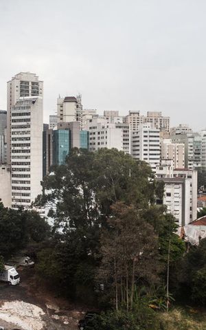Apartamento para alugar com 126m², 3 quartos e 1 vaga Apartamento para alugar com 126m², 3 quartos e 1 vagaVista do Quarto 2