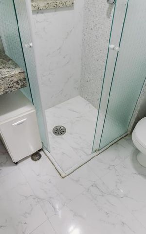 Apartamento à venda com 162m², 4 quartos e 3 vagas Apartamento à venda com 162m², 4 quartos e 3 vagasBanheiro da Suíte 1