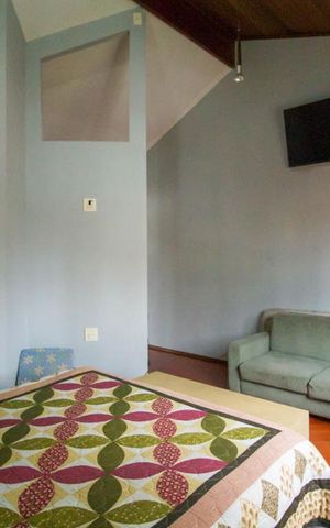 Casa à venda com 286m², 4 quartos e 5 vagasSuíte 