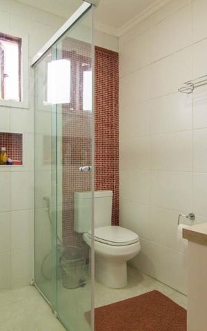 Casa à venda com 286m², 4 quartos e 5 vagasBanheiro 
