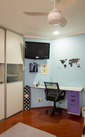 Casa à venda com 286m², 4 quartos e 5 vagasQuarto 2
