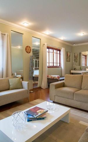 Casa à venda com 286m², 4 quartos e 5 vagasSala 1