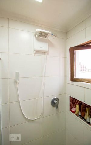 Casa à venda com 286m², 4 quartos e 5 vagasBanheiro 