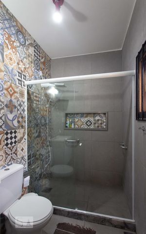 Casa à venda com 400m², 5 quartos e 4 vagas Casa à venda com 400m², 5 quartos e 4 vagasBanheiro Suíte 1