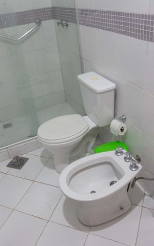 Casa à venda com 400m², 5 quartos e 4 vagas Casa à venda com 400m², 5 quartos e 4 vagasBanheiro da Suíte 3