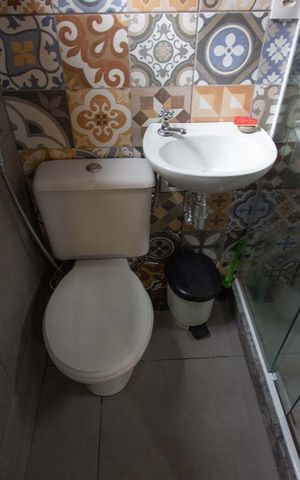 Casa à venda com 400m², 5 quartos e 4 vagas Casa à venda com 400m², 5 quartos e 4 vagasBanheiro Suíte 2