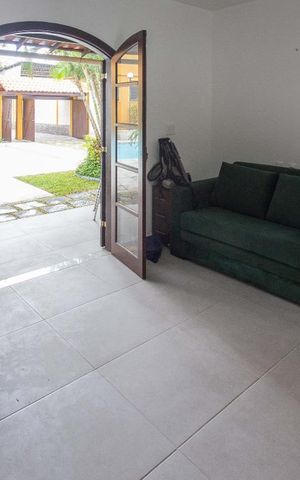 Casa à venda com 400m², 5 quartos e 4 vagas Casa à venda com 400m², 5 quartos e 4 vagasSala 1