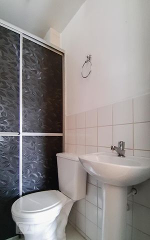 Apartamento para alugar com 60m², 3 quartos e 1 vaga Apartamento para alugar com 60m², 3 quartos e 1 vagaBanheiro