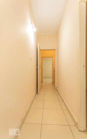 Casa à venda com 200m², 3 quartos e 1 vagaCorredor Suíte 