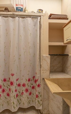 Casa à venda com 200m², 3 quartos e 1 vagaÁrea de Serviço