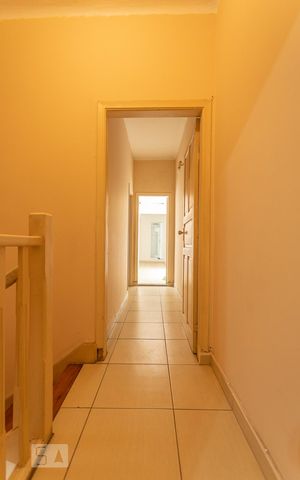 Casa à venda com 200m², 3 quartos e 1 vagaCorredor suíte