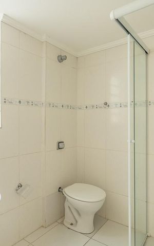 Casa à venda com 200m², 3 quartos e 1 vagaBanheiro Suíte 2