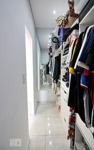 Casa à venda com 220m², 4 quartos e 2 vagasCloset do Quarto 3