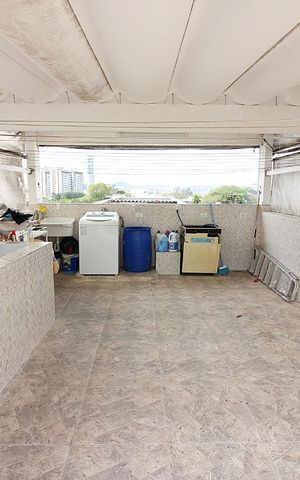 Casa à venda com 220m², 4 quartos e 2 vagasLavanderia