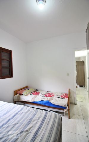 Casa à venda com 220m², 4 quartos e 2 vagasQuarto 2