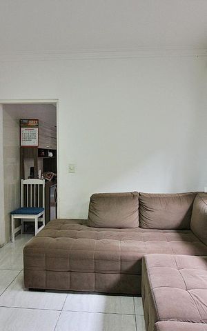 Casa à venda com 220m², 4 quartos e 2 vagasSala 1