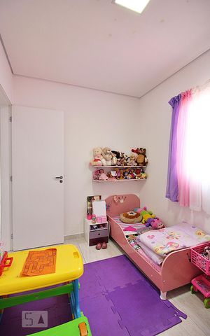 Casa à venda com 220m², 4 quartos e 2 vagasQuarto 4 