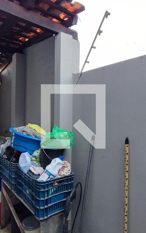 Casa à venda com 250m², 3 quartos e 4 vagasÁrea de Serviço
