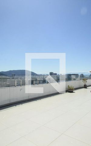 Apartamento à venda com 73m², 2 quartos e sem vagaTerraço