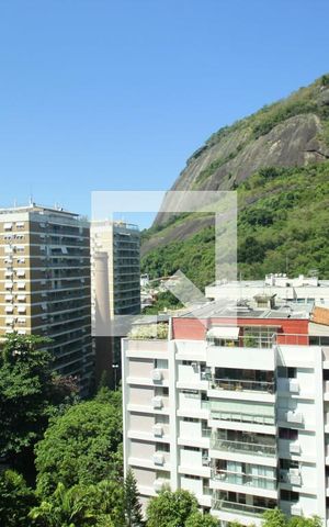 Apartamento à venda com 73m², 2 quartos e sem vagaVista