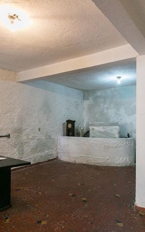 Casa à venda com 200m², 2 quartos e 2 vagasSalão